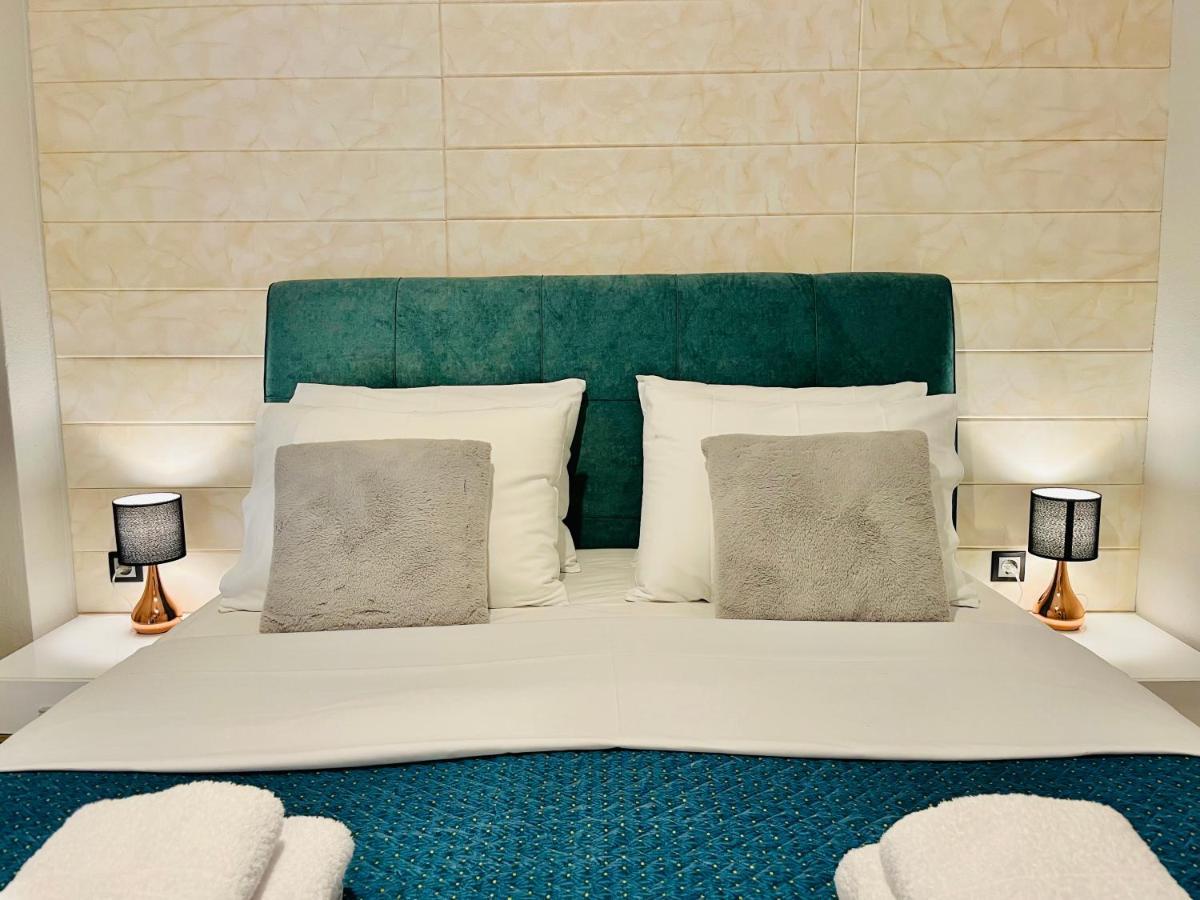 Elite Deluxe 3 Apartment Kavala