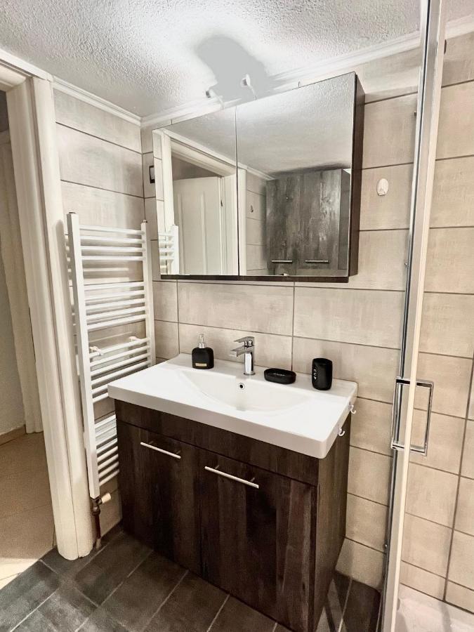 Elite Deluxe 3 Apartment *
